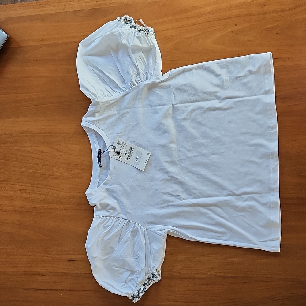 Zara puf sleeve top NWT
